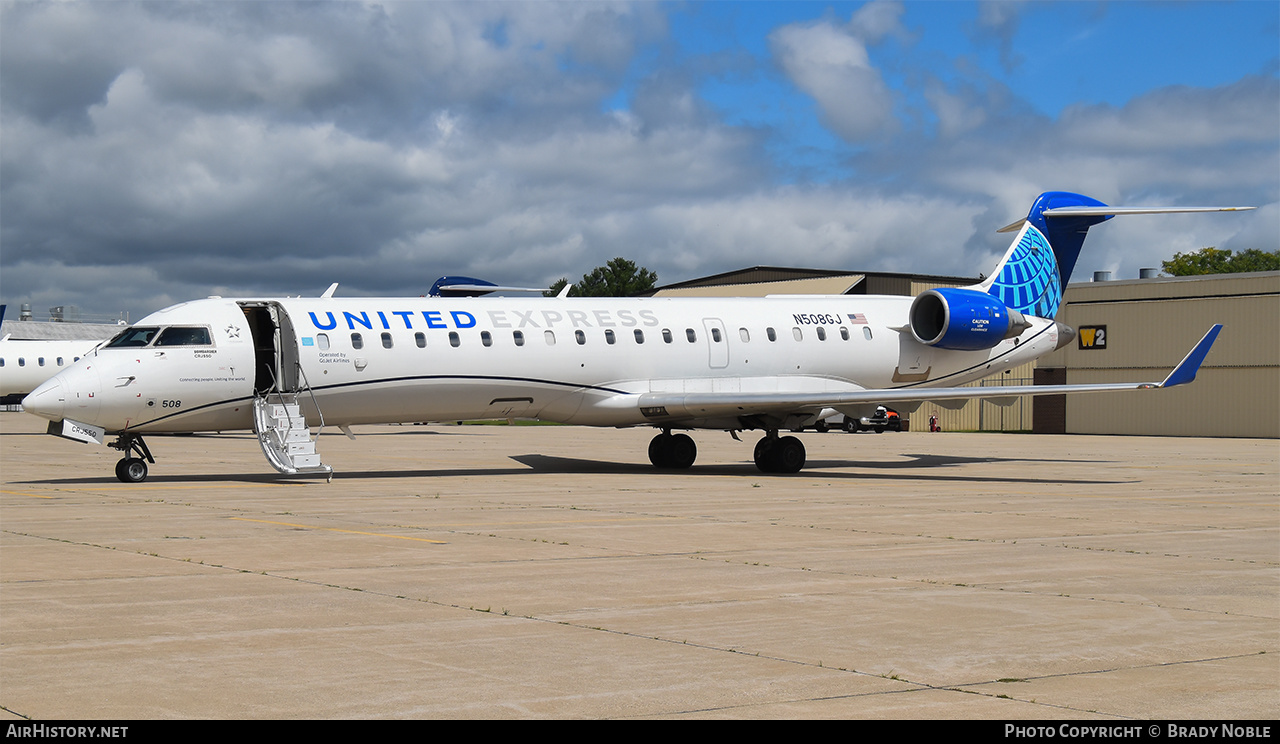 Aircraft Photo of N508GJ | Bombardier CRJ-701ER (CL-600-2C10) | United Express | AirHistory.net #491730