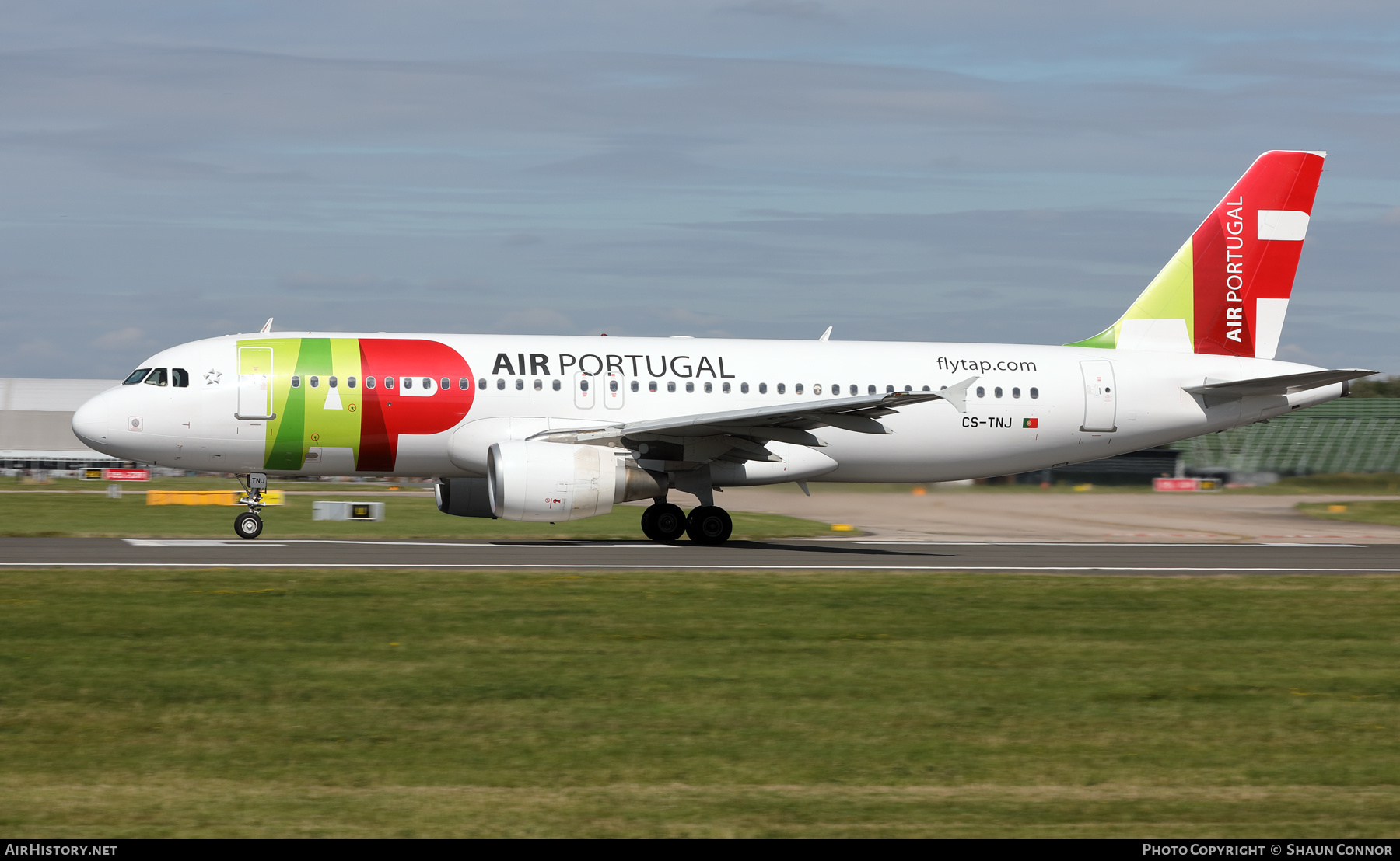 Aircraft Photo of CS-TNJ | Airbus A320-214 | TAP Air Portugal | AirHistory.net #491770