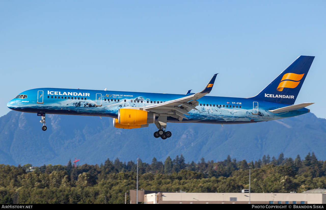 Aircraft Photo of TF-FIR | Boeing 757-256 | Icelandair | AirHistory.net #491928