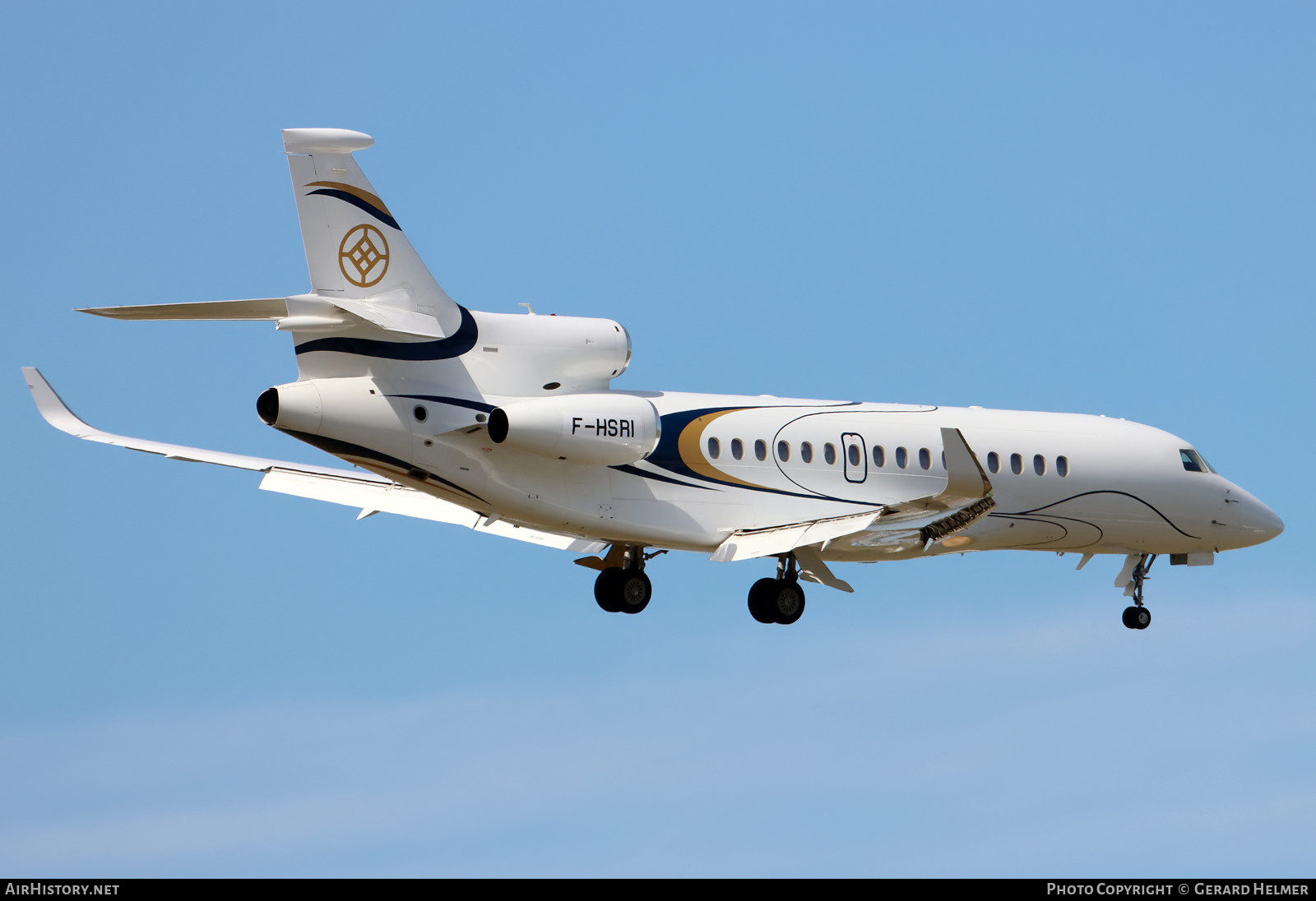 Aircraft Photo of F-HSRI | Dassault Falcon 8X | AirHistory.net #492059