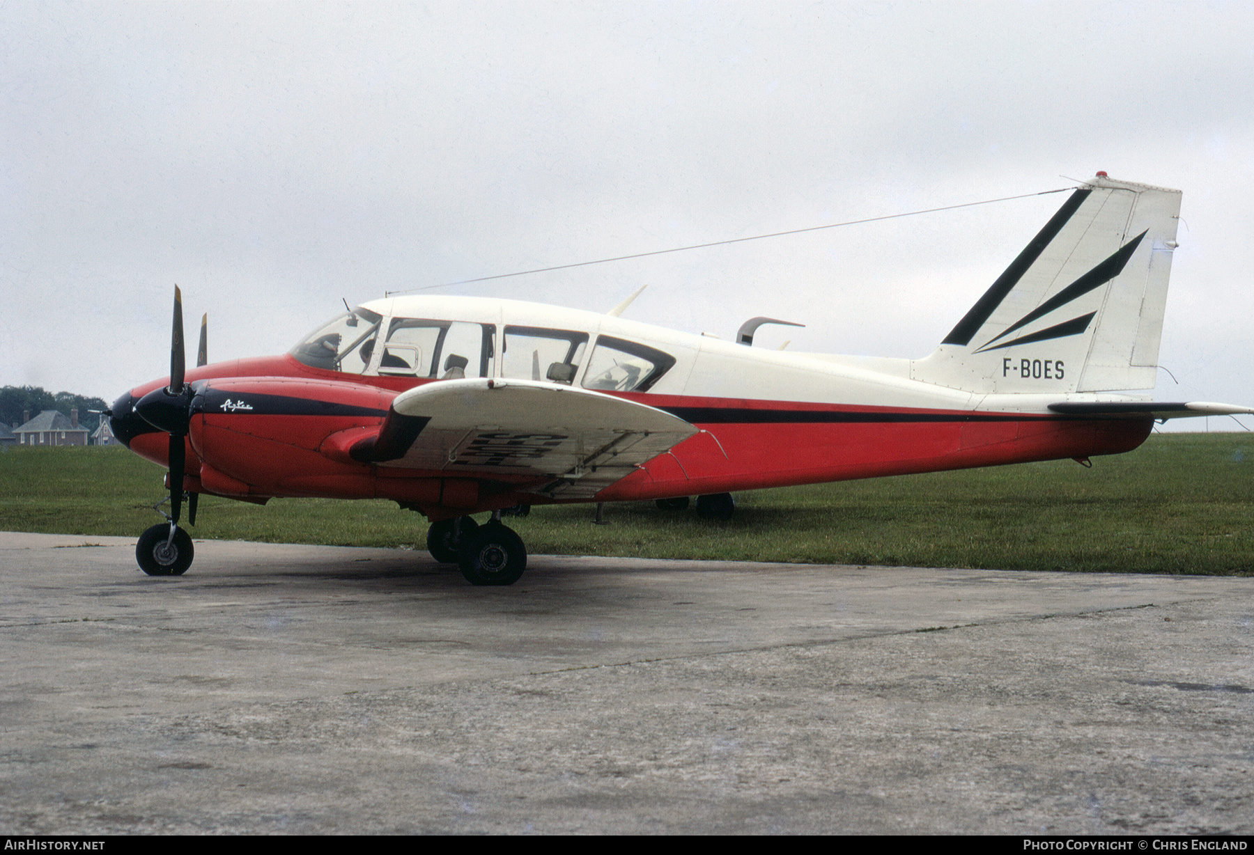 Aircraft Photo of F-BOES | Piper PA-23-250 Aztec | AirHistory.net #492065