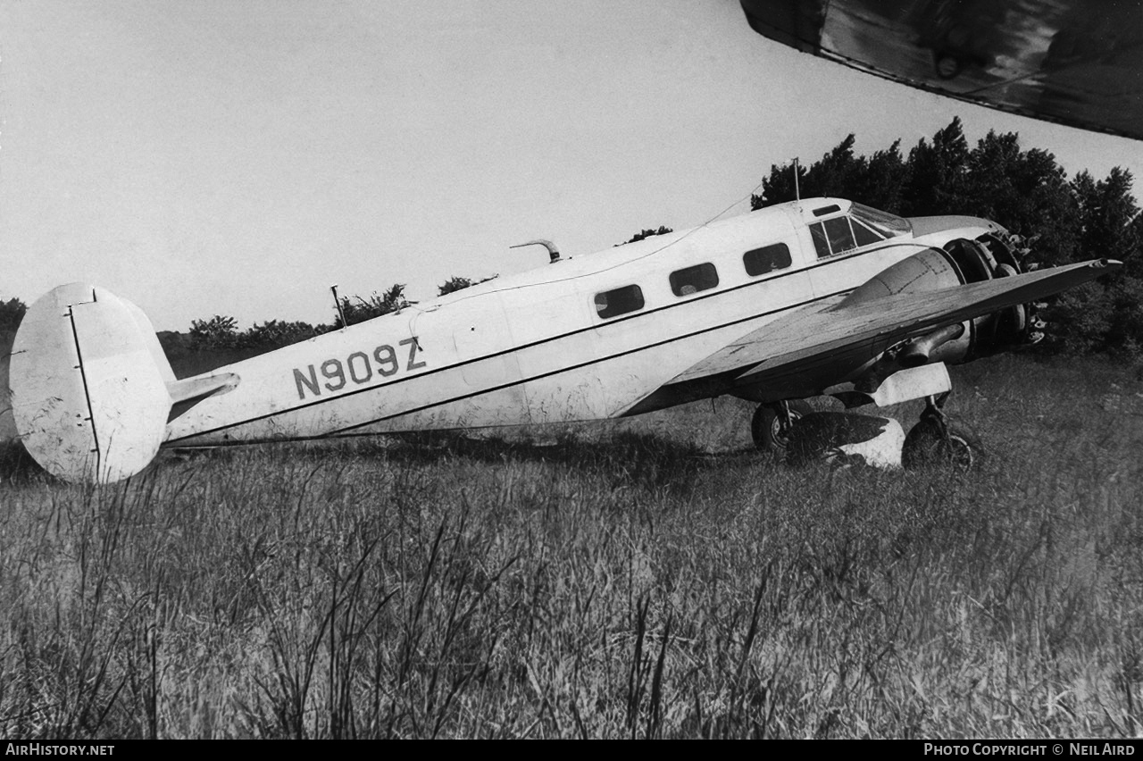 Aircraft Photo of N909Z | Beech C18S | AirHistory.net #492158