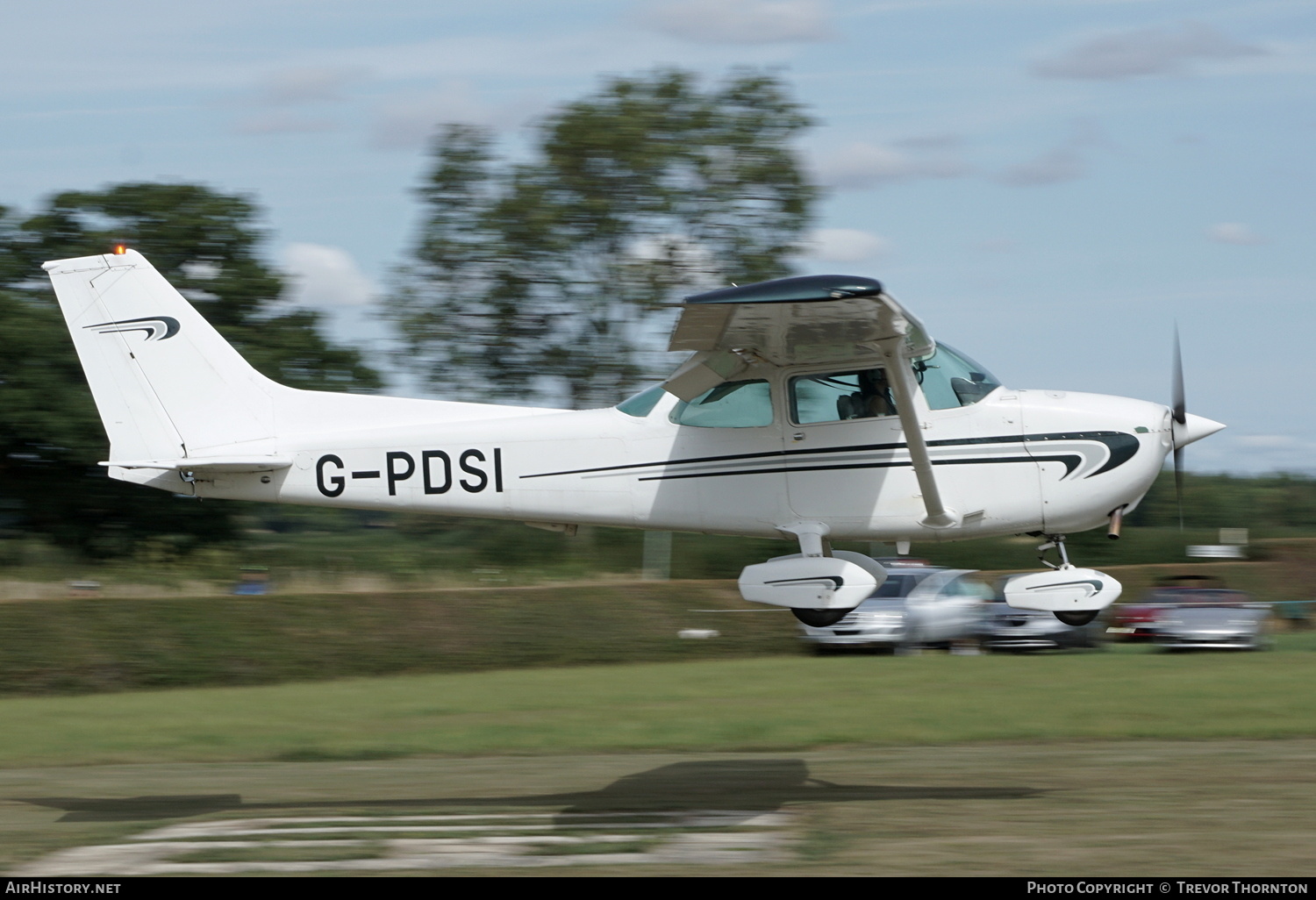 Aircraft Photo of G-PDSI | Cessna 172N Skyhawk II | AirHistory.net #492277