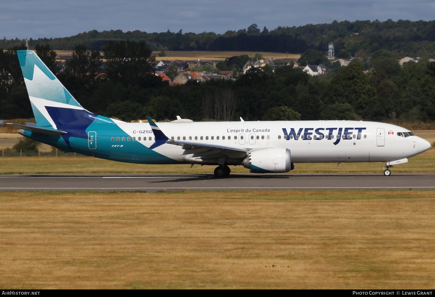 Aircraft Photo of C-GZSG | Boeing 737-8 Max 8 | WestJet | AirHistory.net #492468