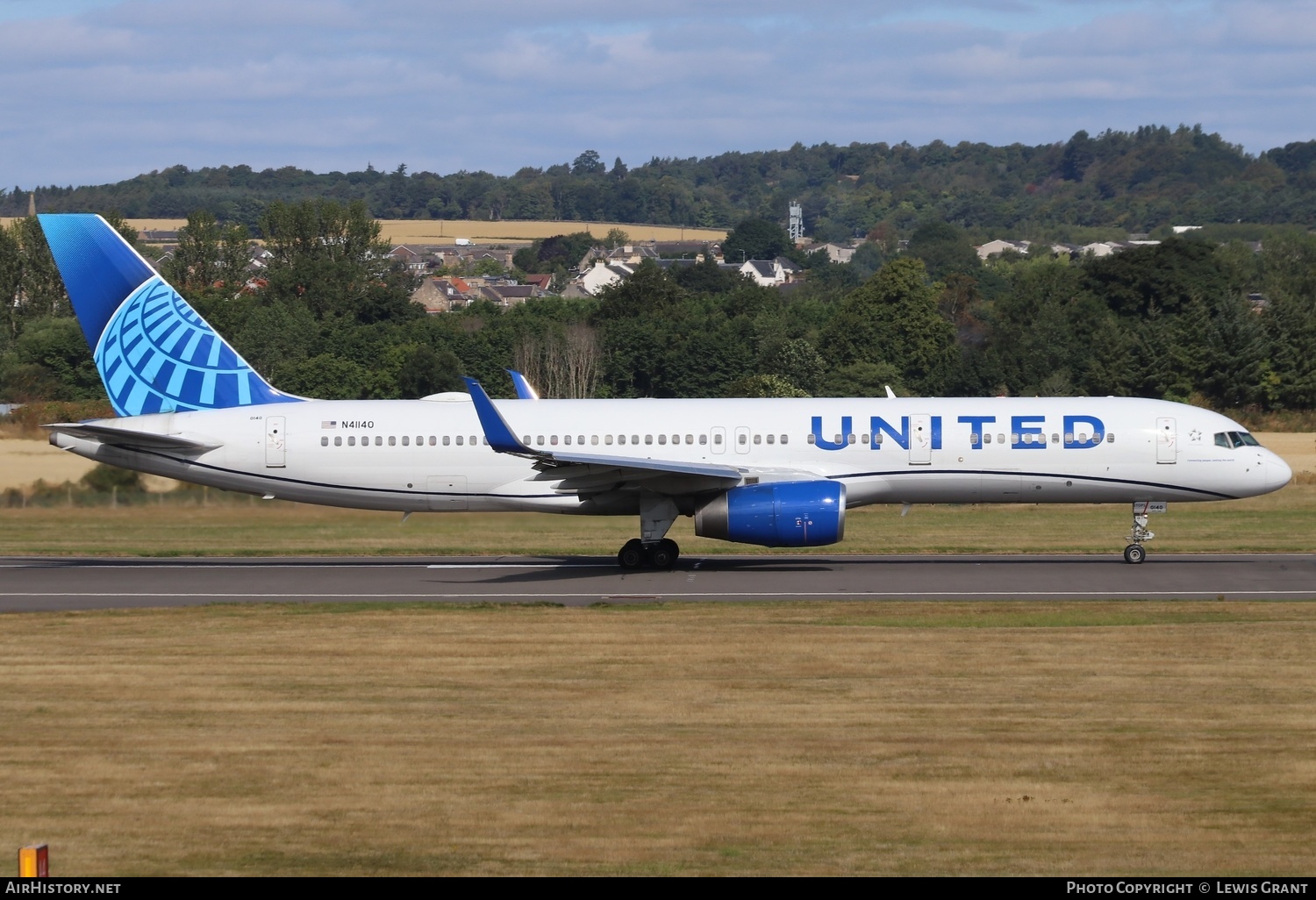 Aircraft Photo of N41140 | Boeing 757-224 | United Airlines | AirHistory.net #492472