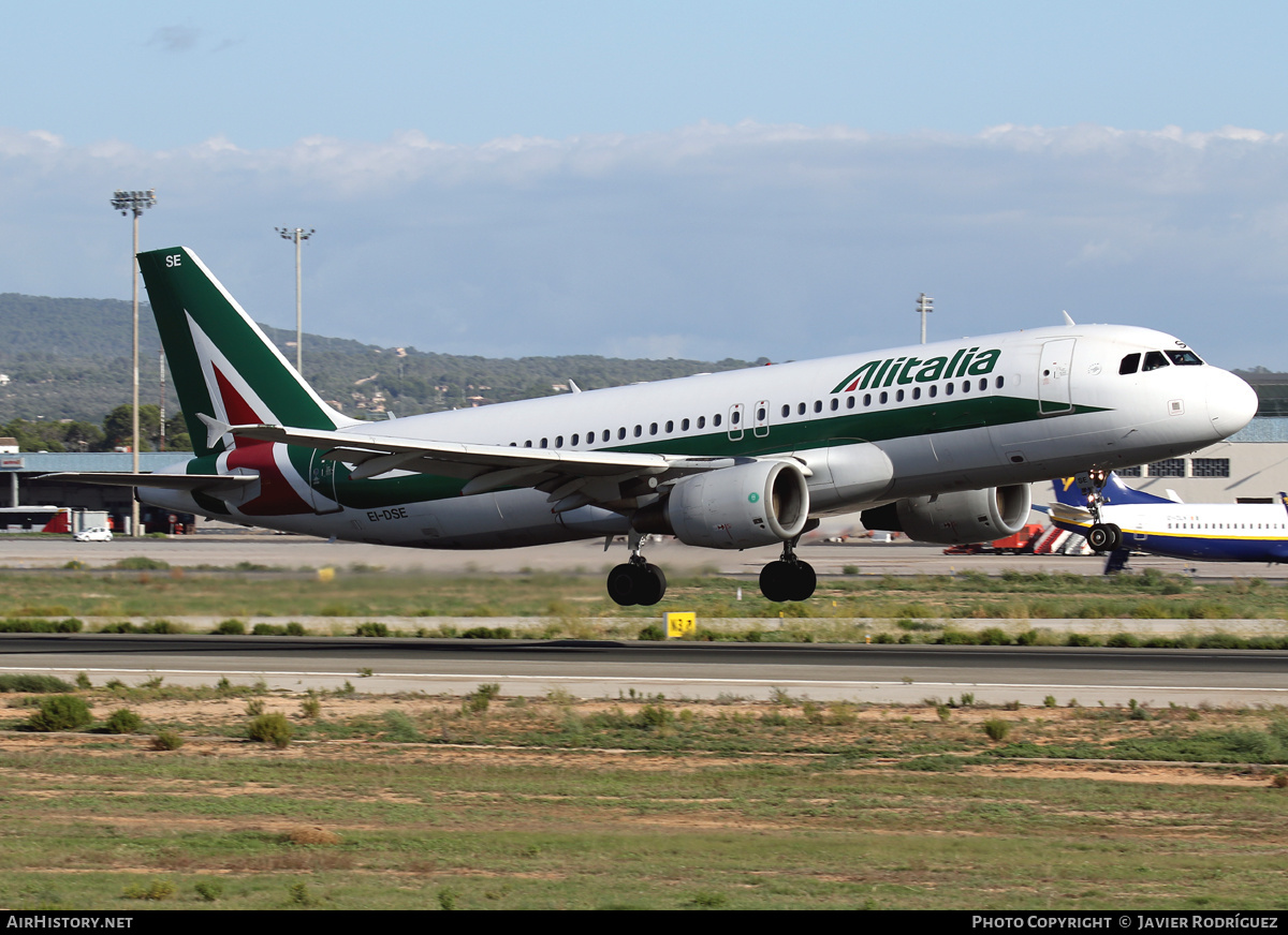 Aircraft Photo of EI-DSE | Airbus A320-216 | Alitalia | AirHistory.net #492593