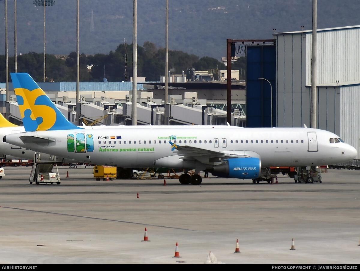 Aircraft Photo of EC-ISI | Airbus A320-214 | Air Asturias | AirHistory.net #492731