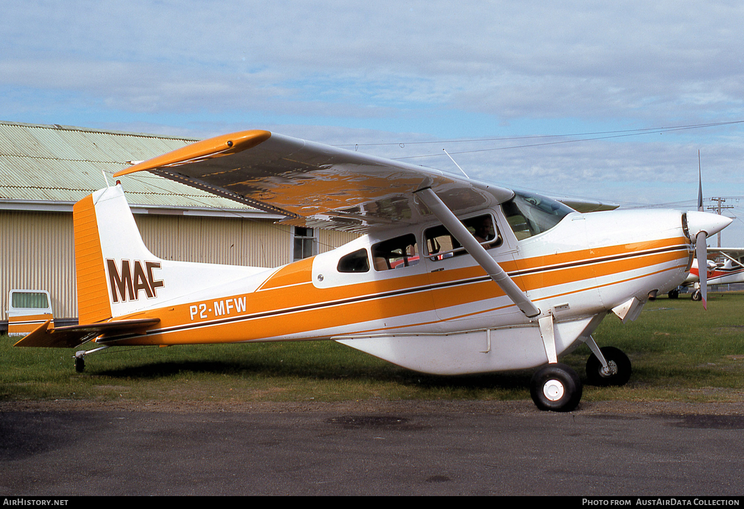 Aircraft Photo of P2-MFW | Cessna A185E Skywagon 185 | Missionary Aviation Fellowship - MAF | AirHistory.net #492744