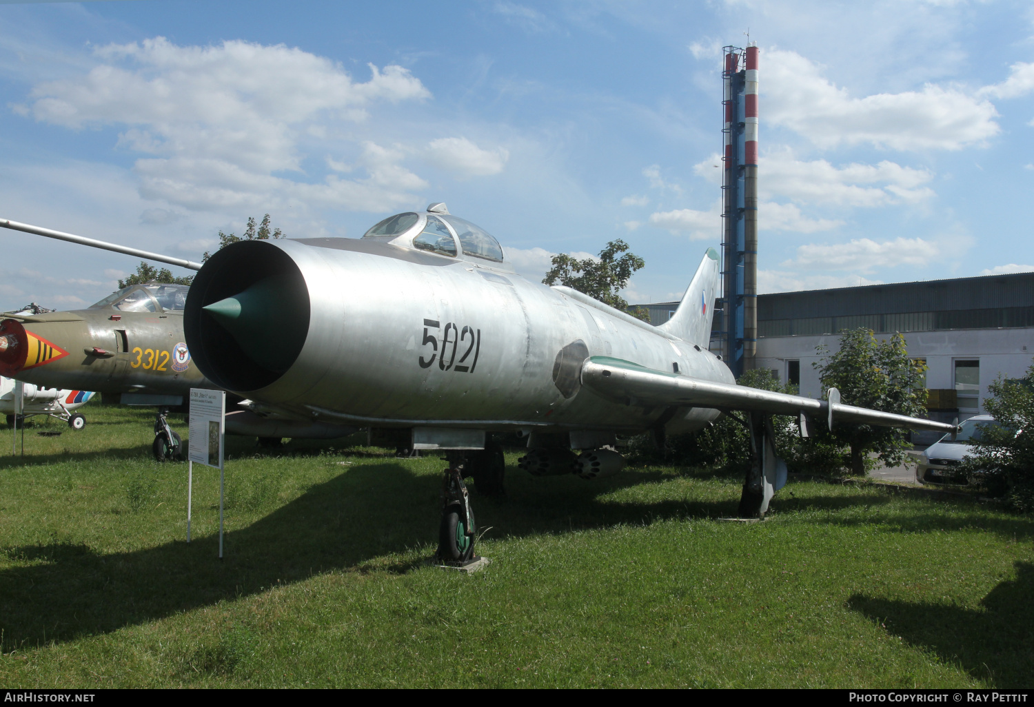 Aircraft Photo of 5021 | Sukhoi Su-7BM | Czechoslovakia - Air Force | AirHistory.net #492752