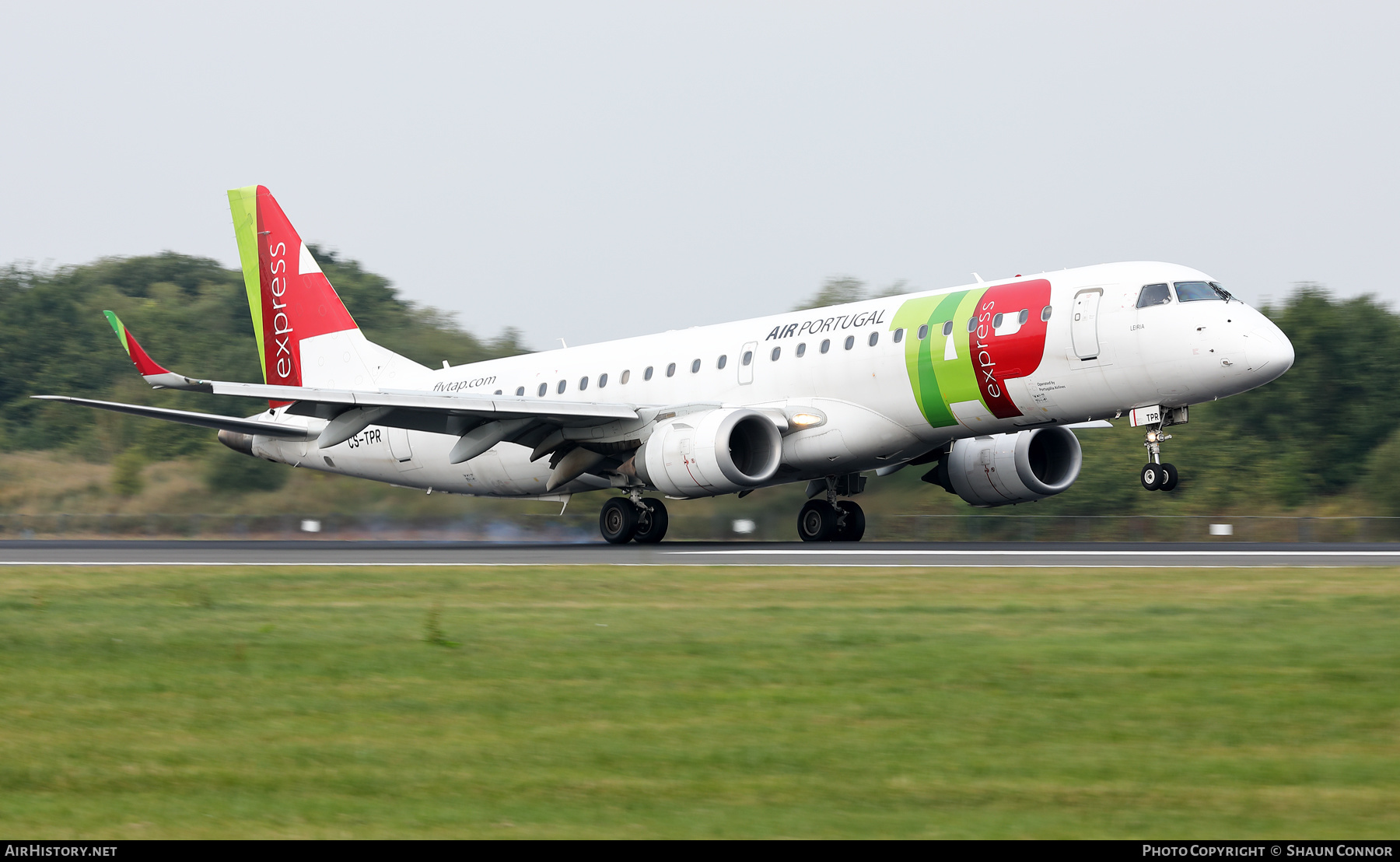 Aircraft Photo of CS-TPR | Embraer 190LR (ERJ-190-100LR) | TAP Air Portugal Express | AirHistory.net #492828