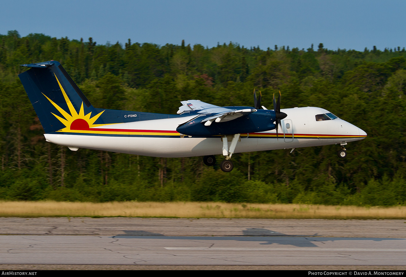 Aircraft Photo of C-FDND | De Havilland Canada DHC-8-102 Dash 8 | AirHistory.net #492844