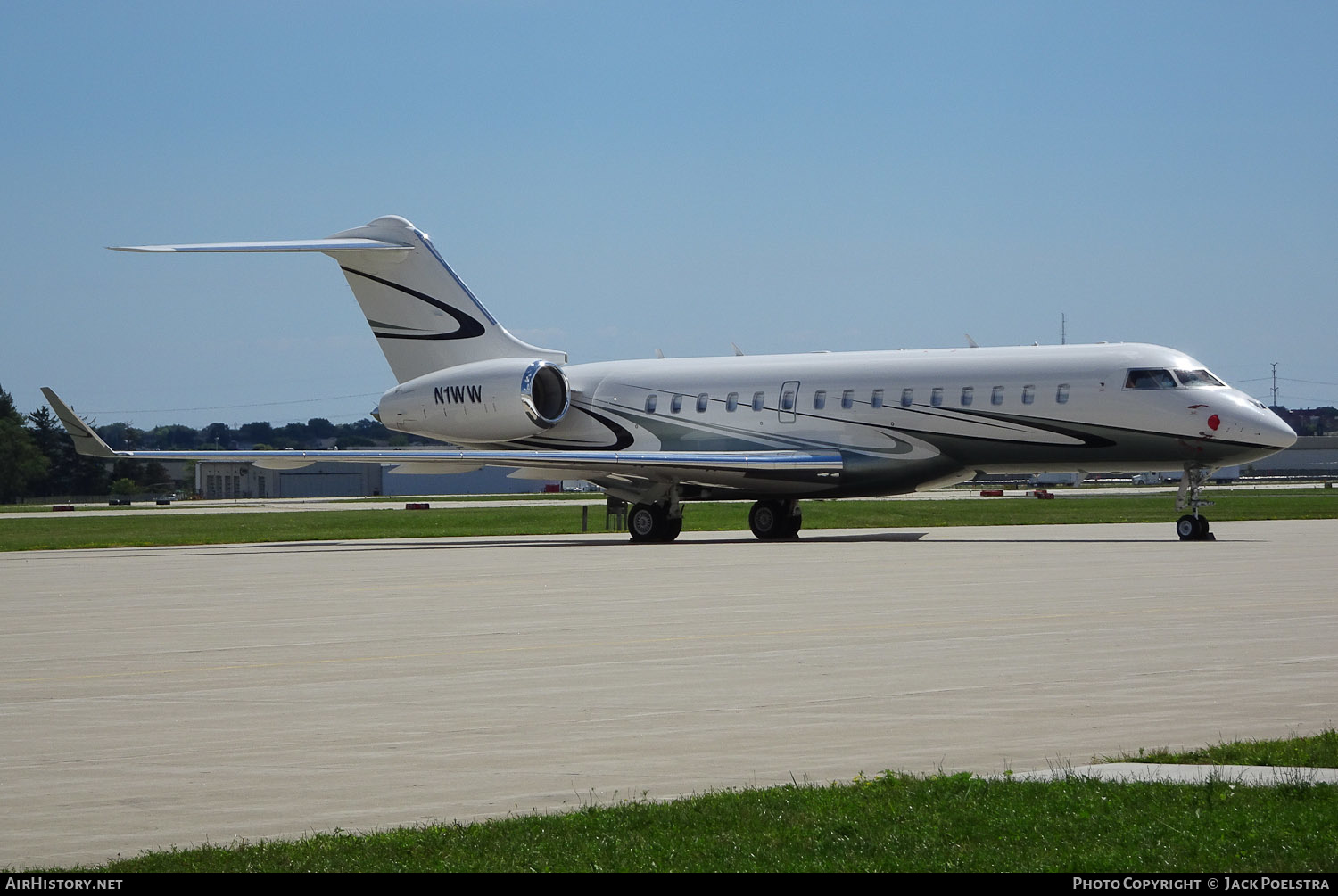 Aircraft Photo of N1WW | Bombardier Global 6000 (BD-700-1A10) | AirHistory.net #492987