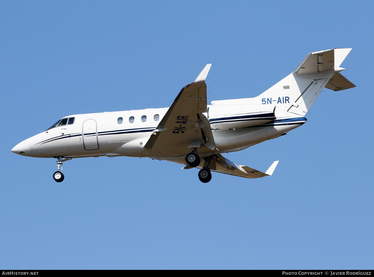 Aircraft Photo of 5N-AIR | Hawker Beechcraft 900XP | AirHistory.net #493183