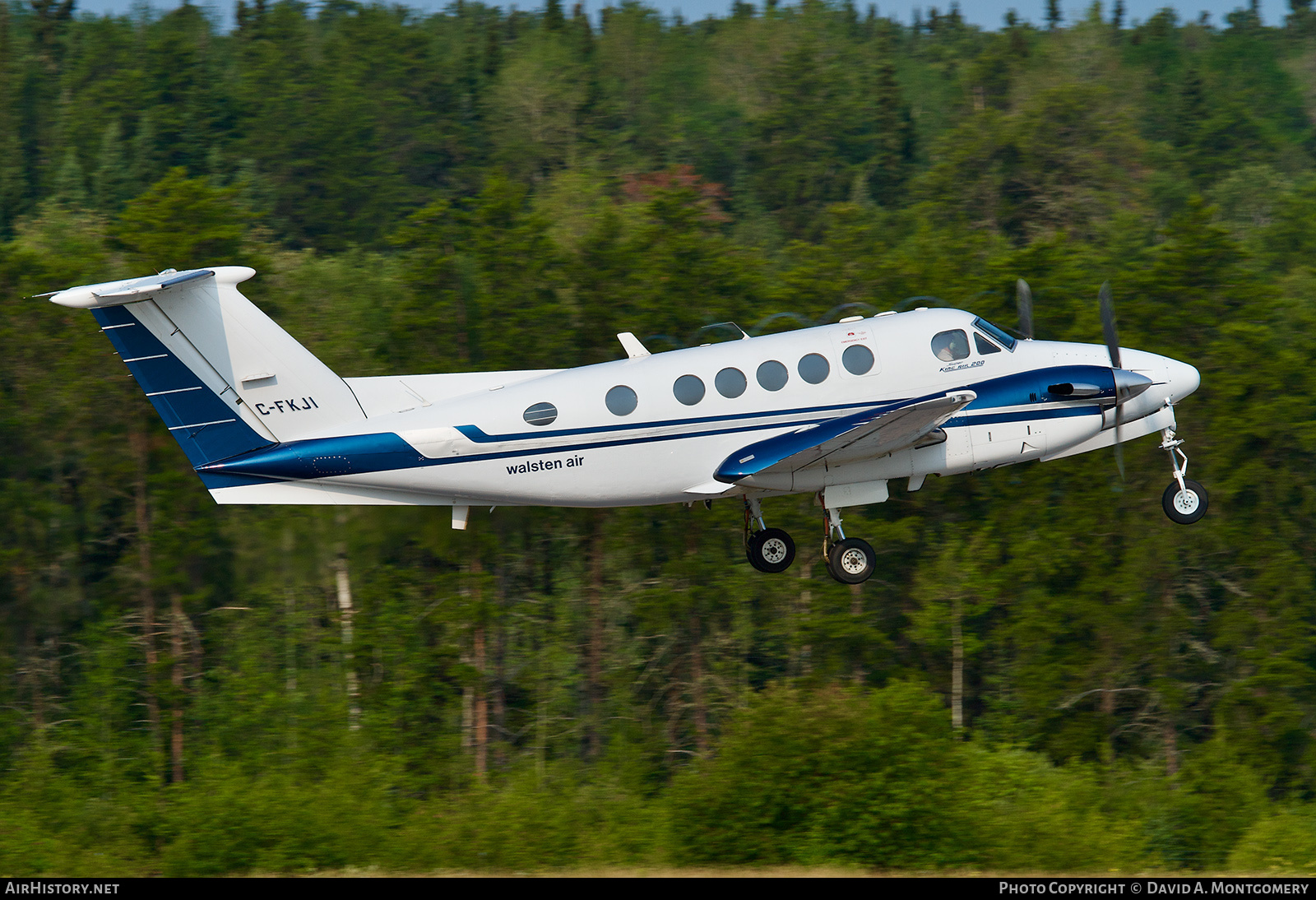 Aircraft Photo of C-FKJI | Beech 200 Super King Air | Walsten Air Service | AirHistory.net #493347