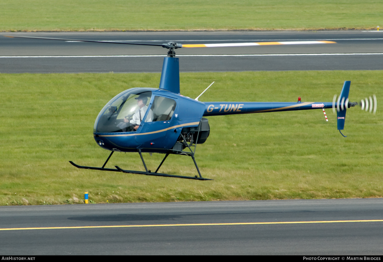 Aircraft Photo of G-TUNE | Robinson R-22B Beta | AirHistory.net #493406