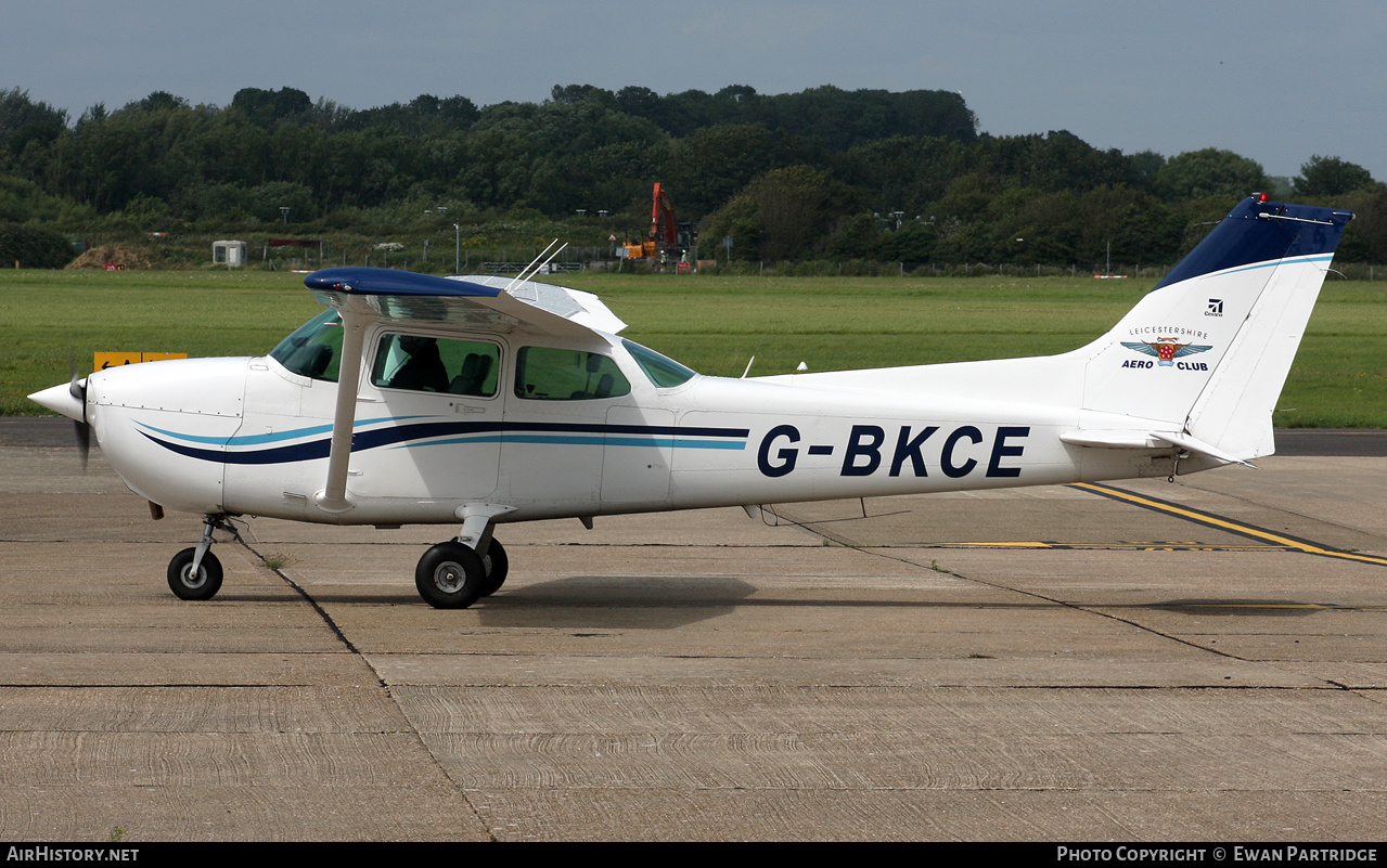 Aircraft Photo of G-BKCE | Reims F172P Skyhawk | Leicestershire Aero Club | AirHistory.net #493433