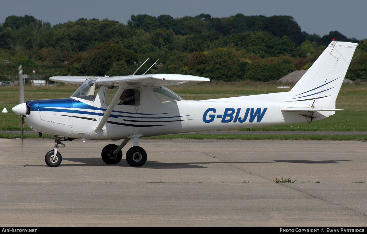 Aircraft Photo of G-BIJW | Reims F152 | AirHistory.net #493436