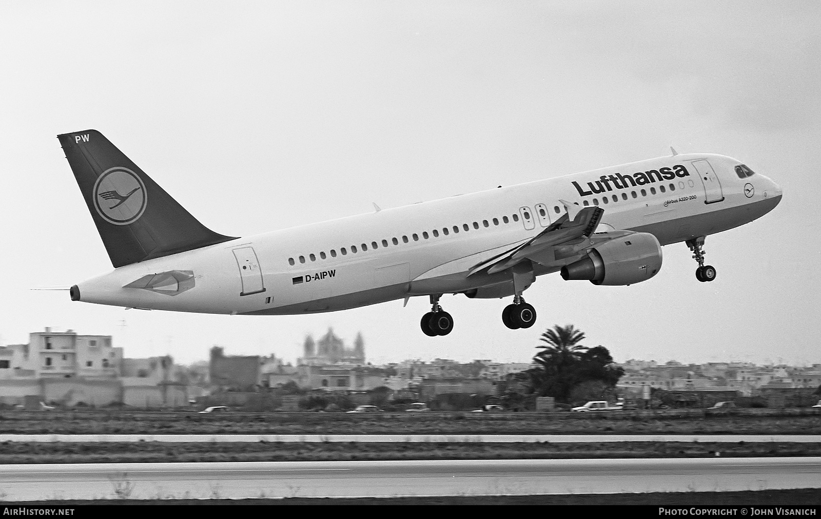 Aircraft Photo of D-AIPW | Airbus A320-211 | Lufthansa | AirHistory.net #493468