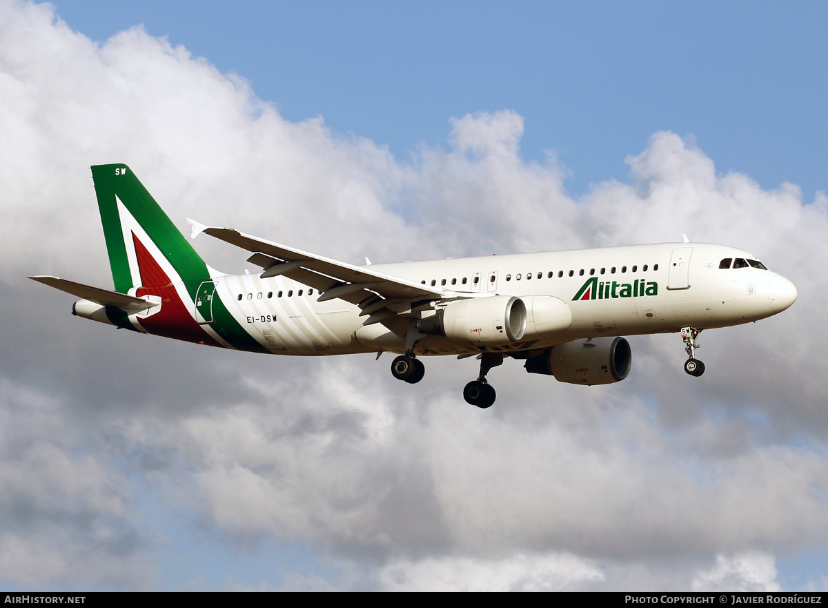 Aircraft Photo of EI-DSW | Airbus A320-216 | Alitalia | AirHistory.net #493520