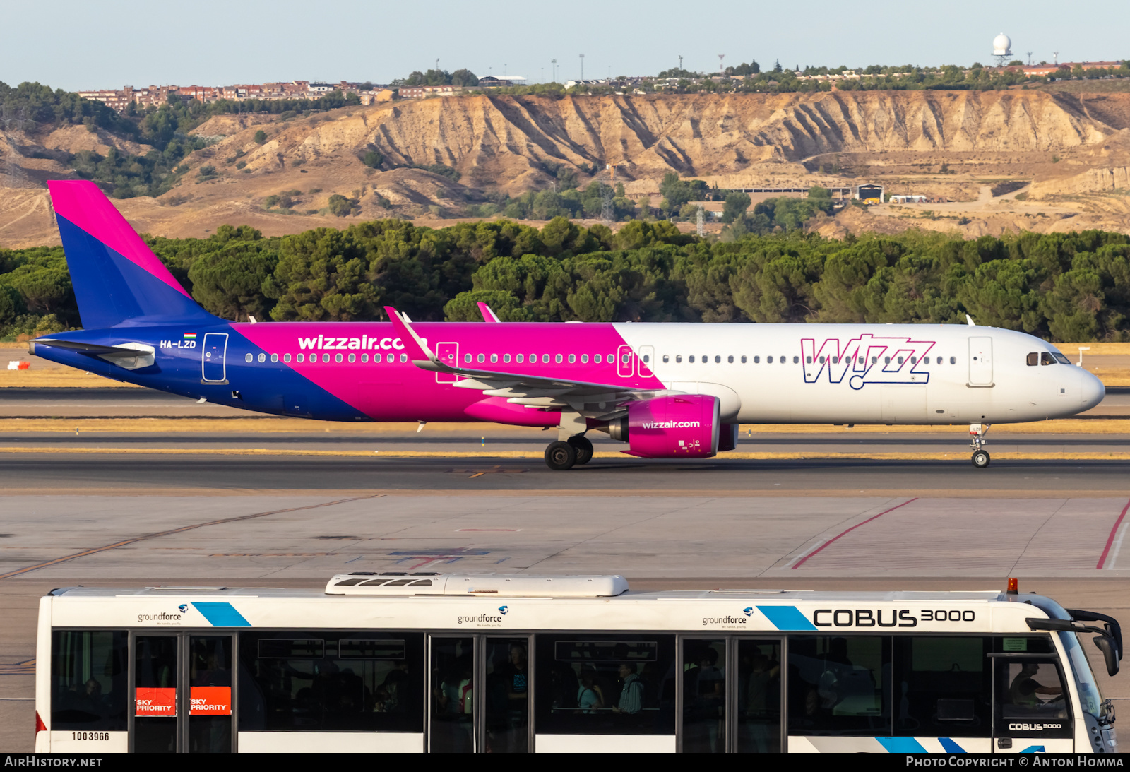 Aircraft Photo of HA-LZD | Airbus A321-271NX | Wizz Air | AirHistory.net #493579