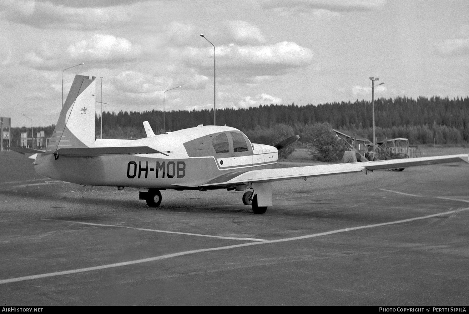 Aircraft Photo of OH-MOB | Mooney M-20C Mark 21 | AirHistory.net #493633