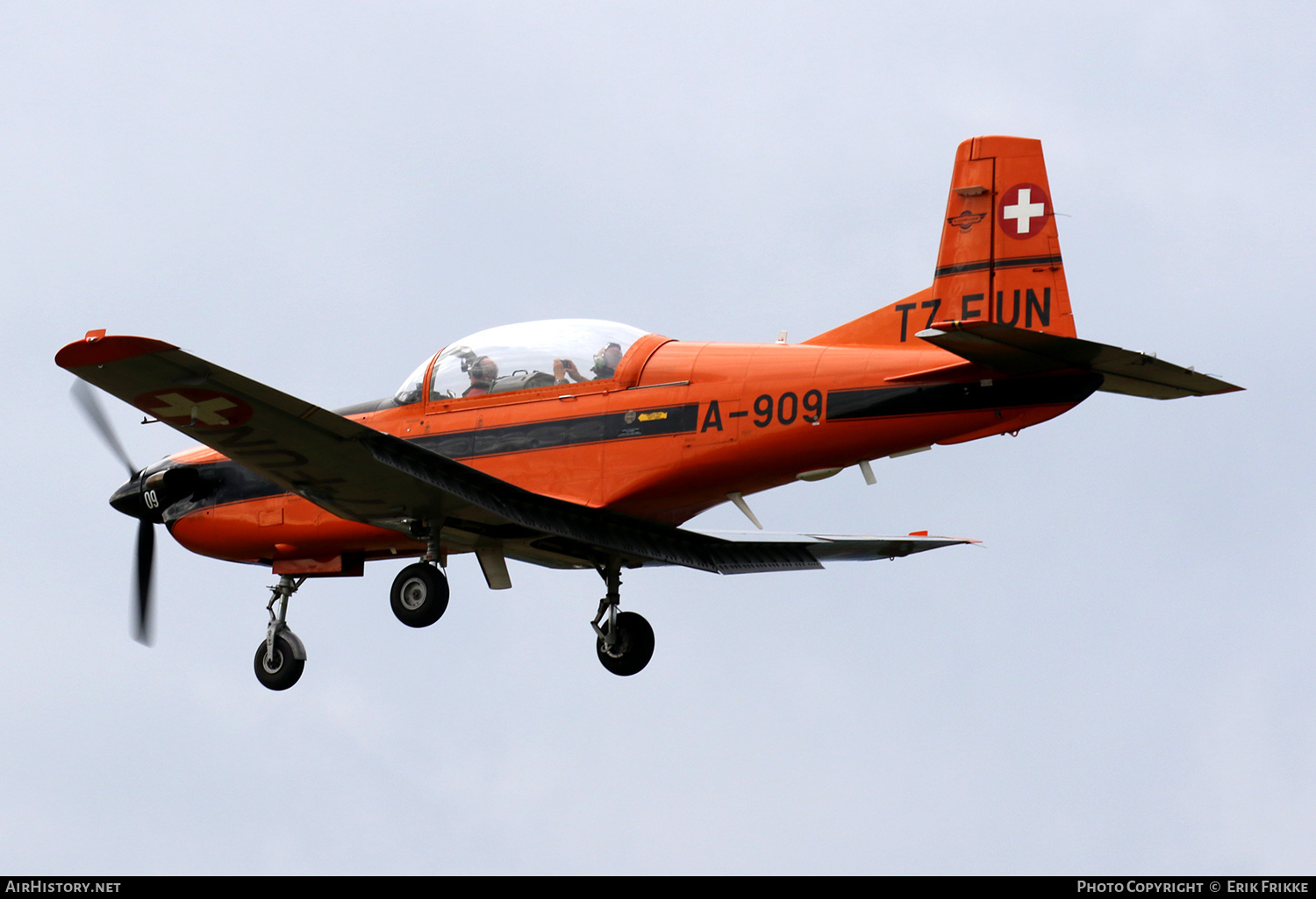 Aircraft Photo of T7-FUN / A-909 | Pilatus PC-7 | FFA Museum - Fliegermuseum Fahrzeugmuseum Altenrhein | Switzerland - Air Force | AirHistory.net #493753