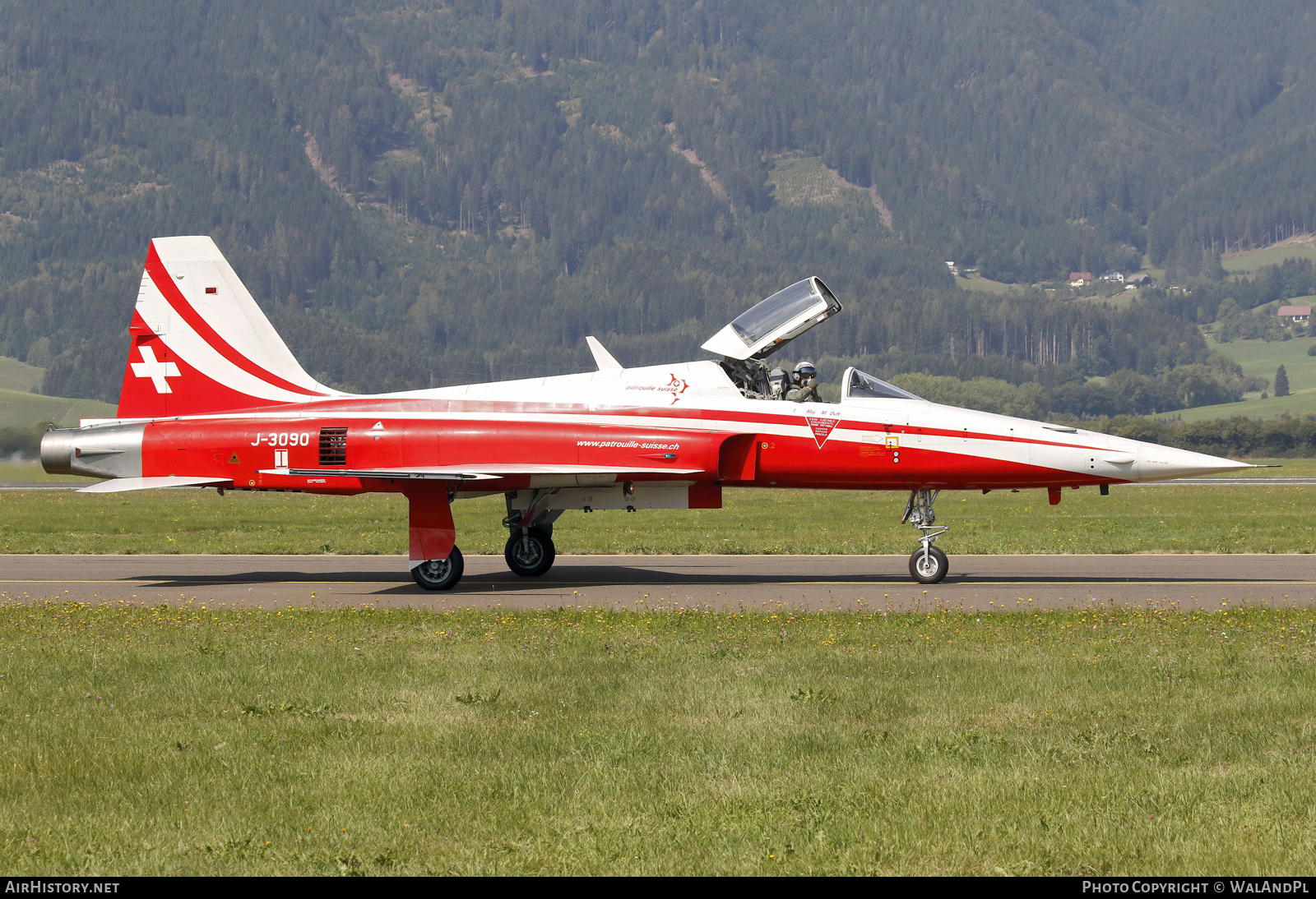 Aircraft Photo of J-3090 | Northrop F-5E Tiger II | Switzerland - Air Force | AirHistory.net #493771
