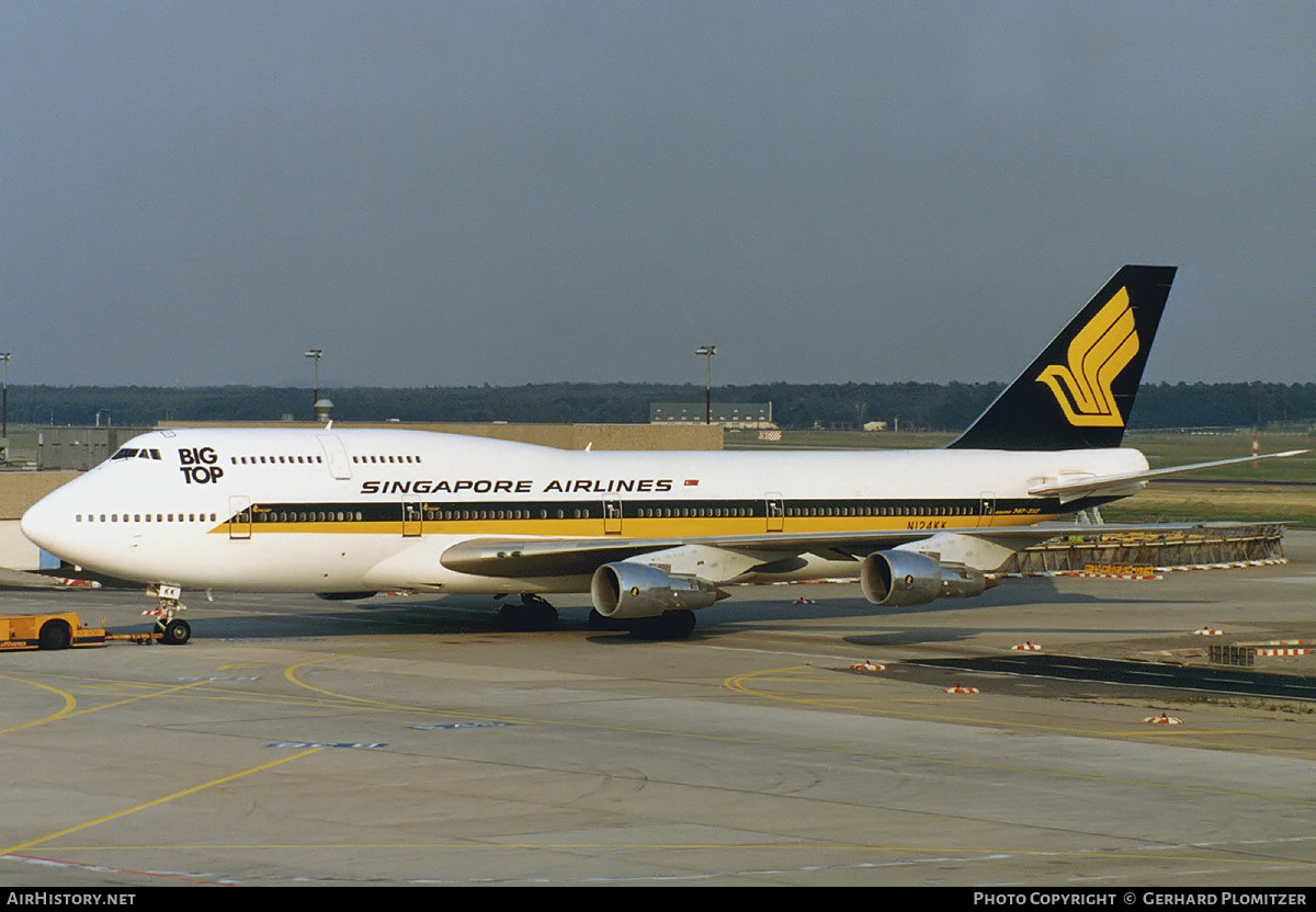 Aircraft Photo of N124KK | Boeing 747-312 | Singapore Airlines | AirHistory.net #493784