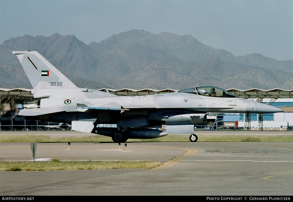 Aircraft Photo of 3032 | Lockheed Martin F-16E Fighting Falcon | United Arab Emirates - Air Force | AirHistory.net #493785