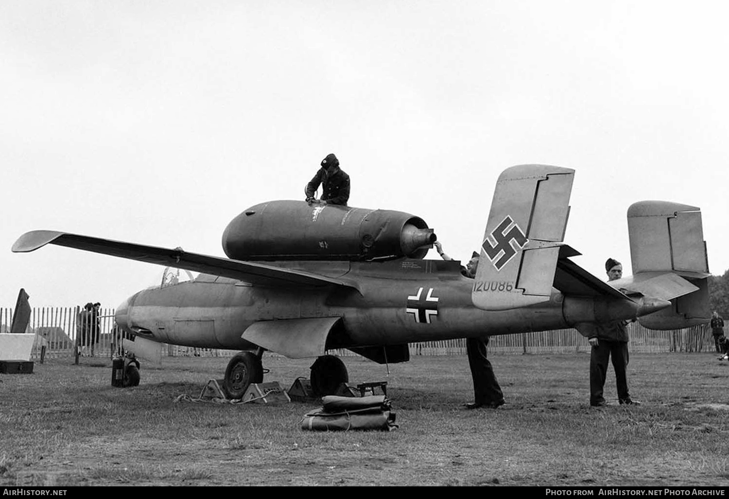 Aircraft Photo of 120086 | Heinkel He 162A-1 Volksjager | Germany - Air Force | AirHistory.net #493792