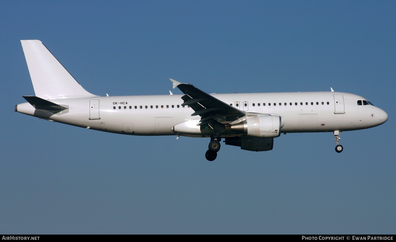Aircraft Photo of OK-HCA | Airbus A320-214 | AirHistory.net #493838