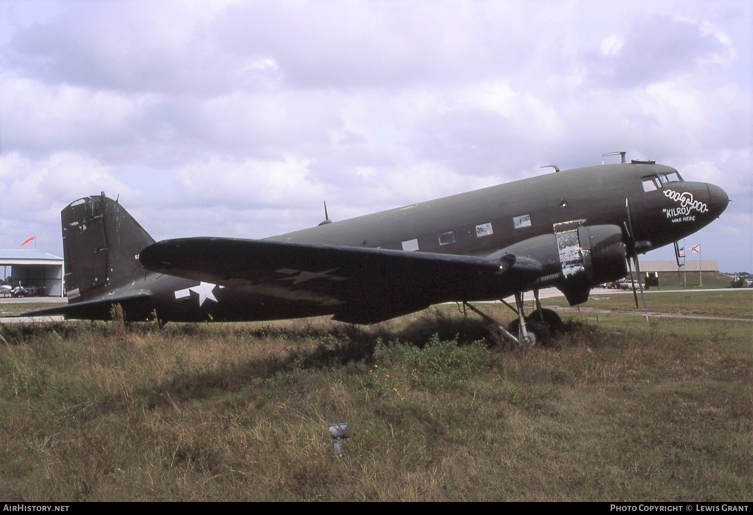 Aircraft Photo of N18111 | Douglas DC-3A-197 | USA - Air Force | AirHistory.net #493843