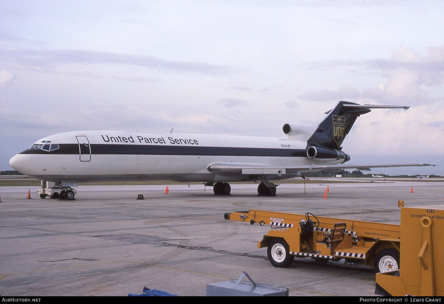 Aircraft Photo of N211UP | Boeing 727-247/Adv(F) | United Parcel Service - UPS | AirHistory.net #493862