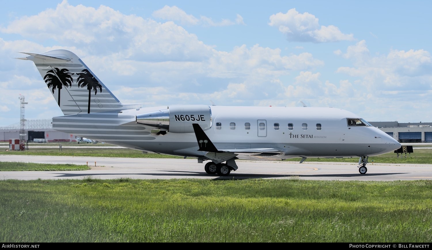 Aircraft Photo of N605JE | Bombardier Challenger 604 (CL-600-2B16) | The Setai Aviation | AirHistory.net #493882