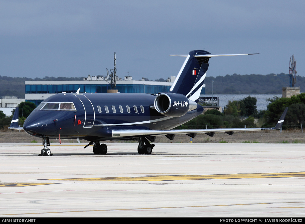 Aircraft Photo of 9H-LDV | Bombardier Challenger 605 (CL-600-2B16) | AirHistory.net #493902