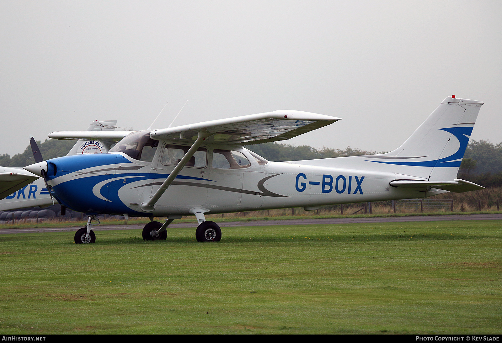 Aircraft Photo of G-BOIX | Cessna 172N Skyhawk | AirHistory.net #493996