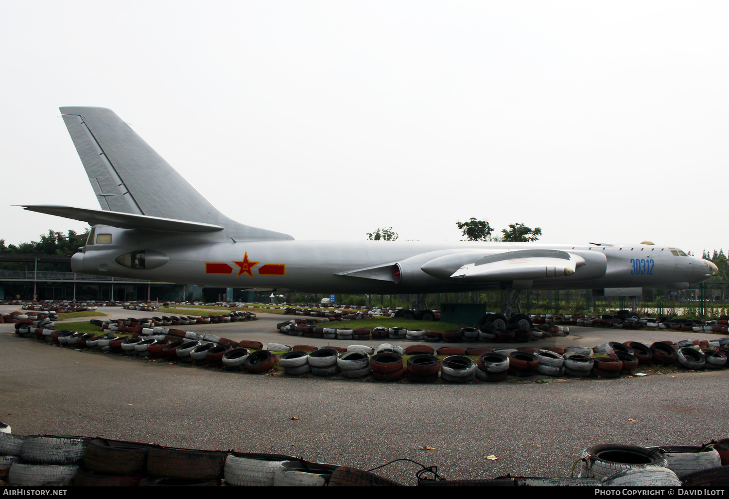 Aircraft Photo of 30312 | Xian H6A | China - Air Force | AirHistory.net #494003