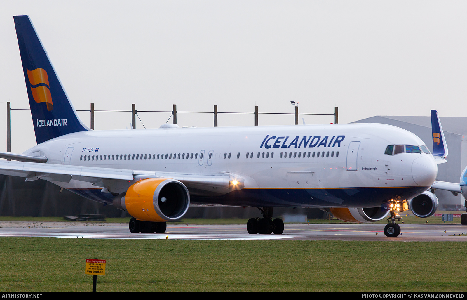 Aircraft Photo of TF-ISN | Boeing 767-319/ER | Icelandair | AirHistory.net #494021