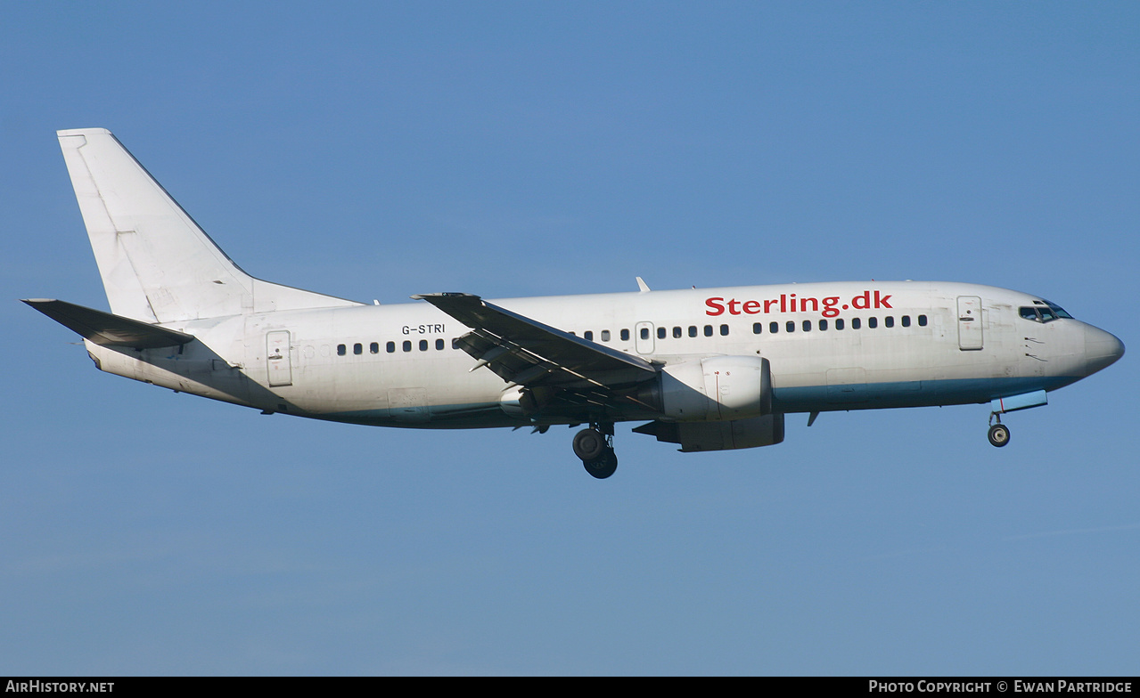 Aircraft Photo of G-STRI | Boeing 737-33A | Sterling Airlines | AirHistory.net #494227