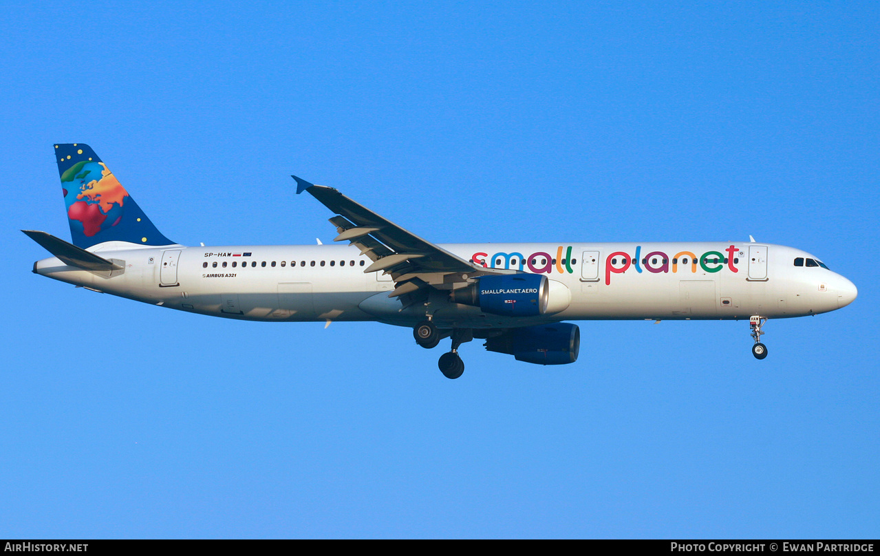 Aircraft Photo of SP-HAW | Airbus A321-211 | Small Planet Airlines | AirHistory.net #494300