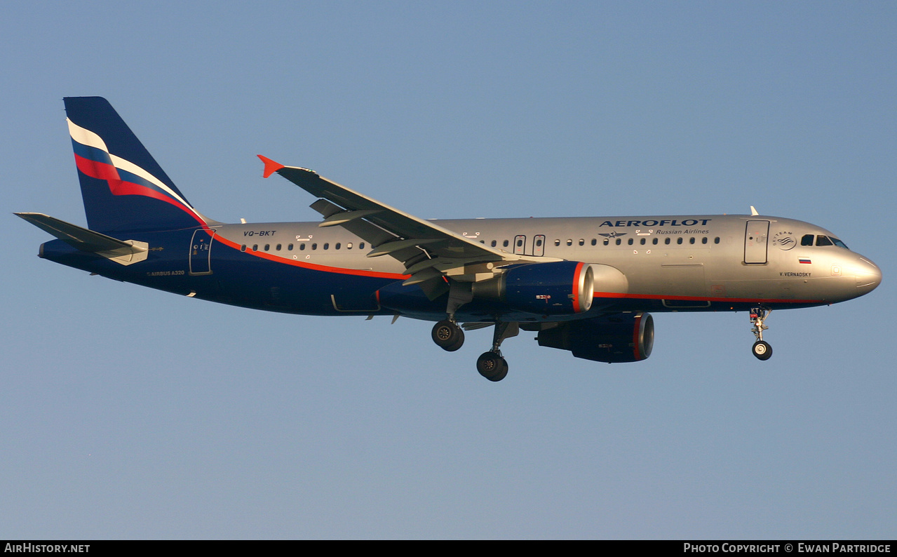 Aircraft Photo of VQ-BKT | Airbus A320-214 | Aeroflot - Russian Airlines | AirHistory.net #494378