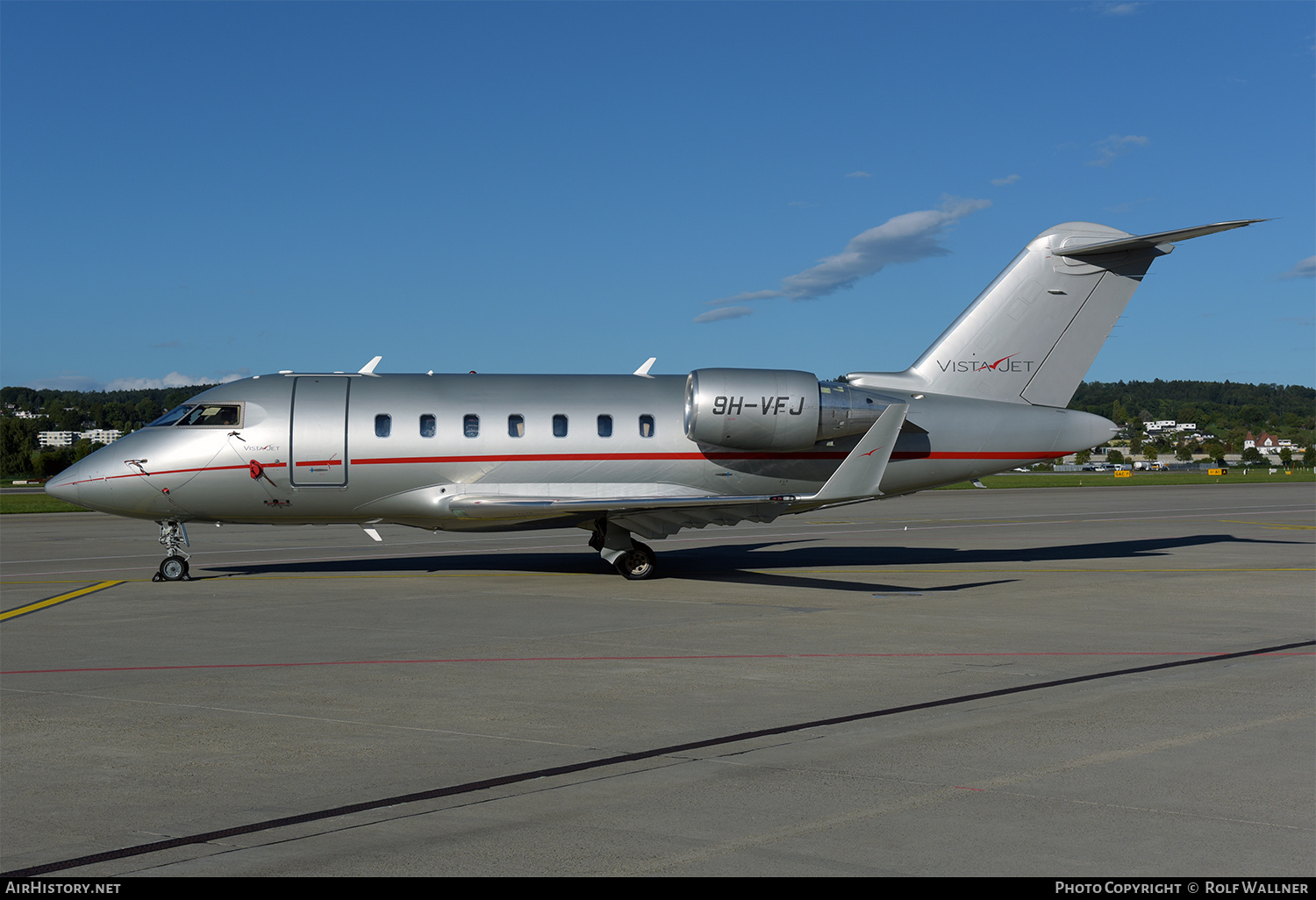 Aircraft Photo of 9H-VFJ | Bombardier Challenger 605 (CL-600-2B16) | VistaJet | AirHistory.net #494448