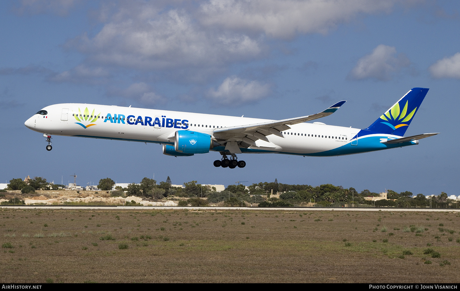 Aircraft Photo of F-HMIL | Airbus A350-1041 | Air Caraïbes | AirHistory.net #494477