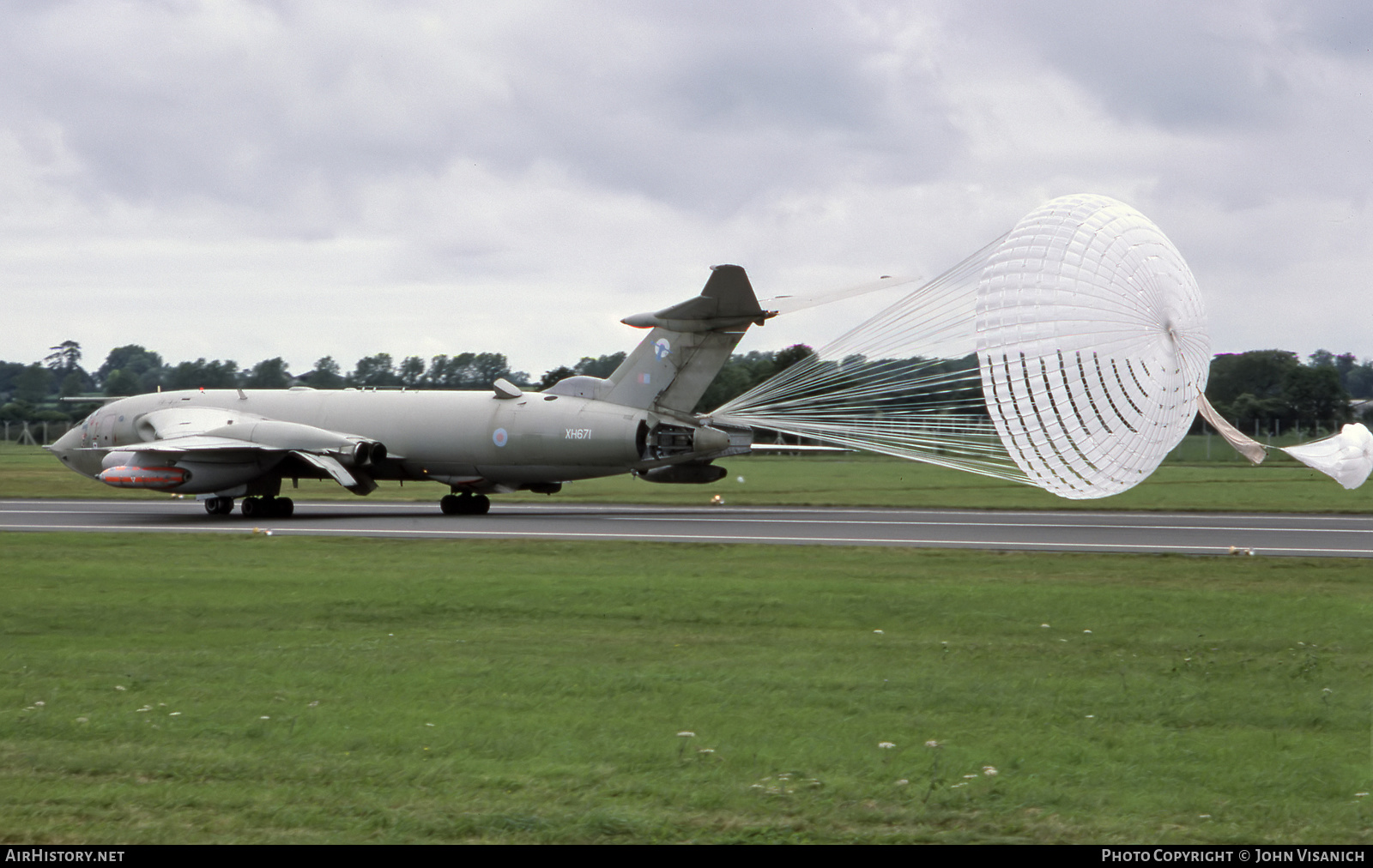 Aircraft Photo of XH671 | Handley Page HP-80 Victor K2 | UK - Air Force | AirHistory.net #494479