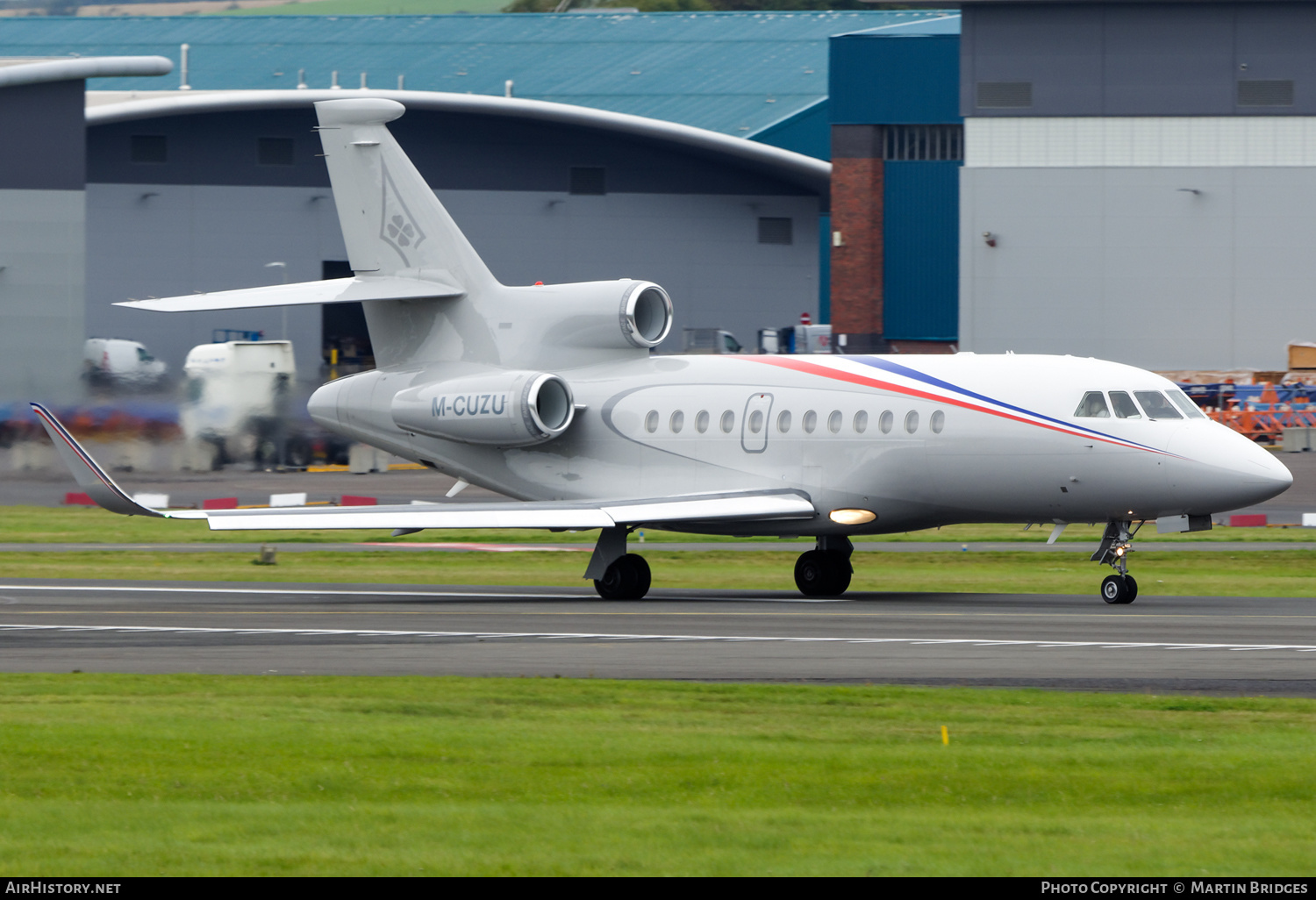 Aircraft Photo of M-CUZU | Dassault Falcon 900LX | AirHistory.net #494519