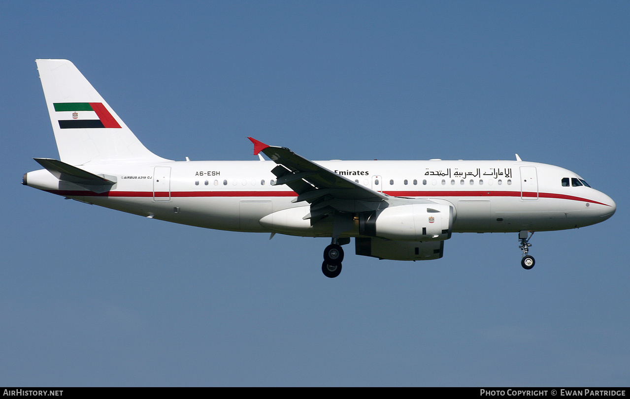 Aircraft Photo of A6-ESH | Airbus ACJ319 (A319-133/CJ) | United Arab Emirates Government | AirHistory.net #494583