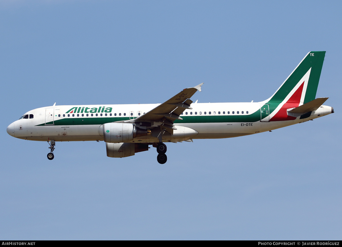 Aircraft Photo of EI-DTE | Airbus A320-216 | Alitalia | AirHistory.net #494630