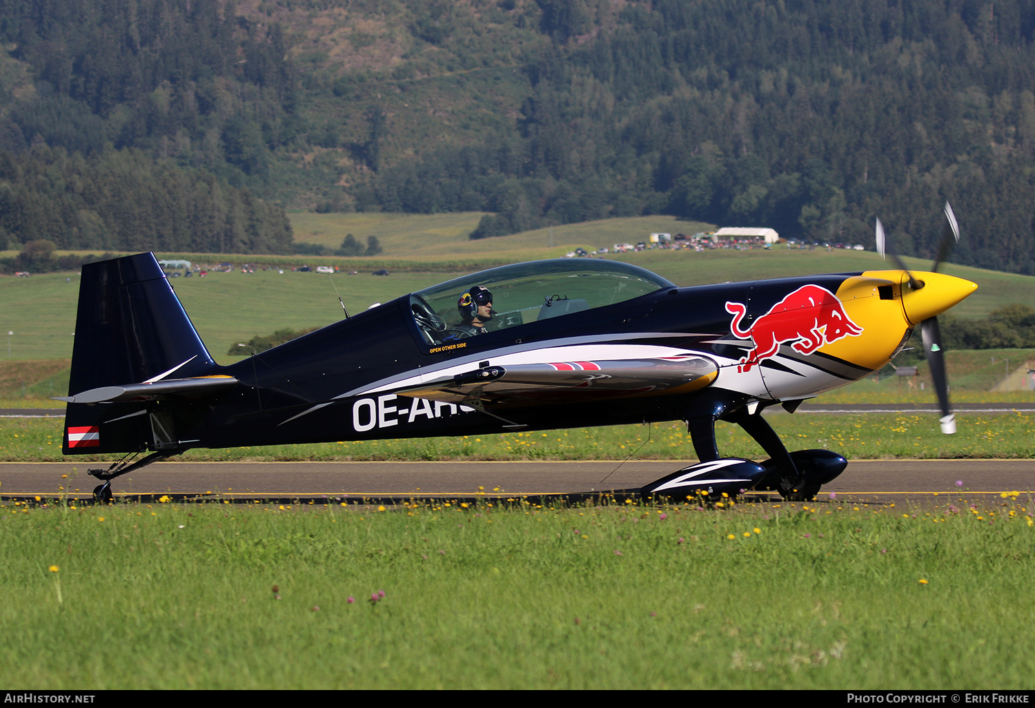 Aircraft Photo of OE-ARO | Extra EA-300LC | Red Bull | AirHistory.net #494647