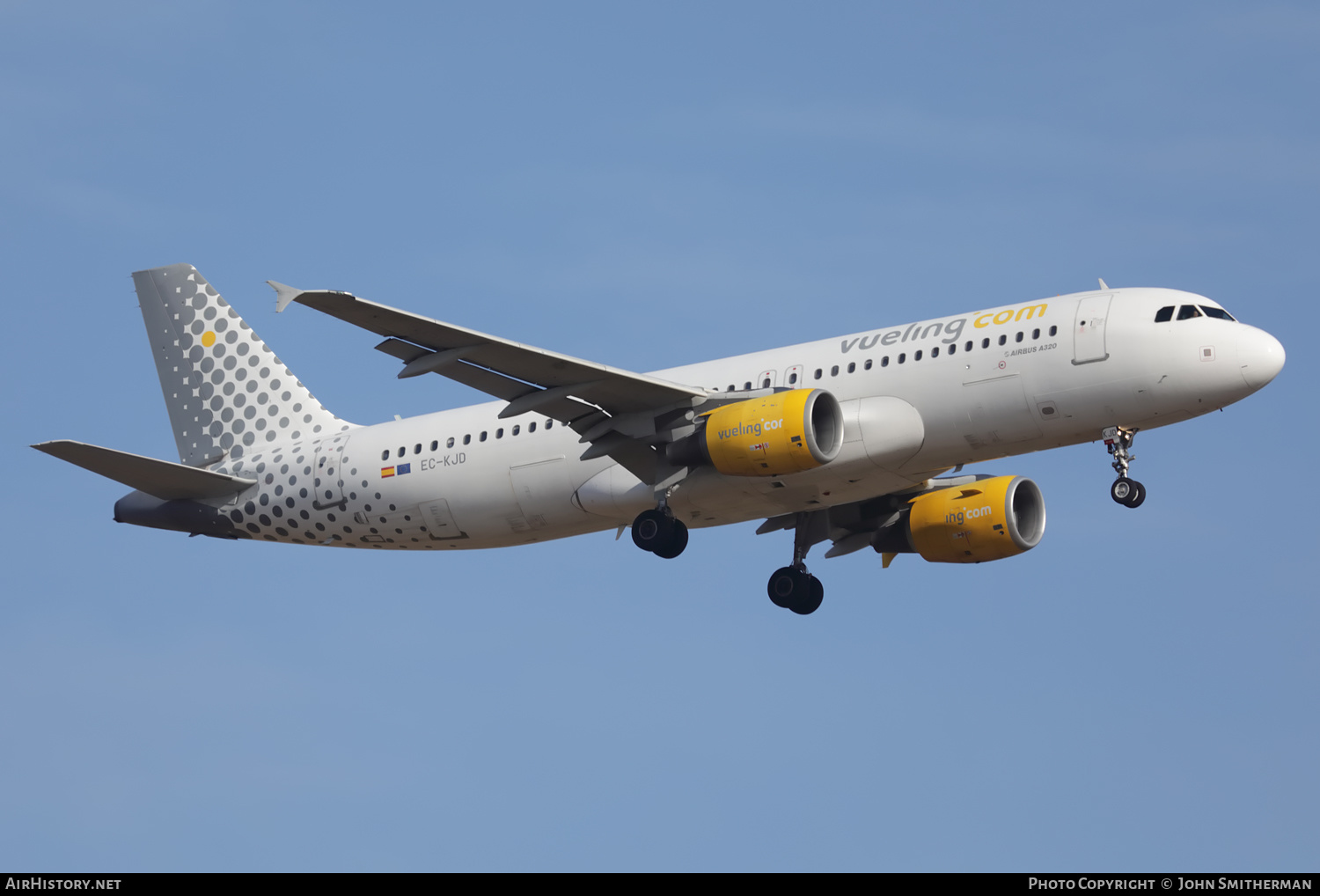 Aircraft Photo of EC-KJD | Airbus A320-216 | Vueling Airlines | AirHistory.net #494779