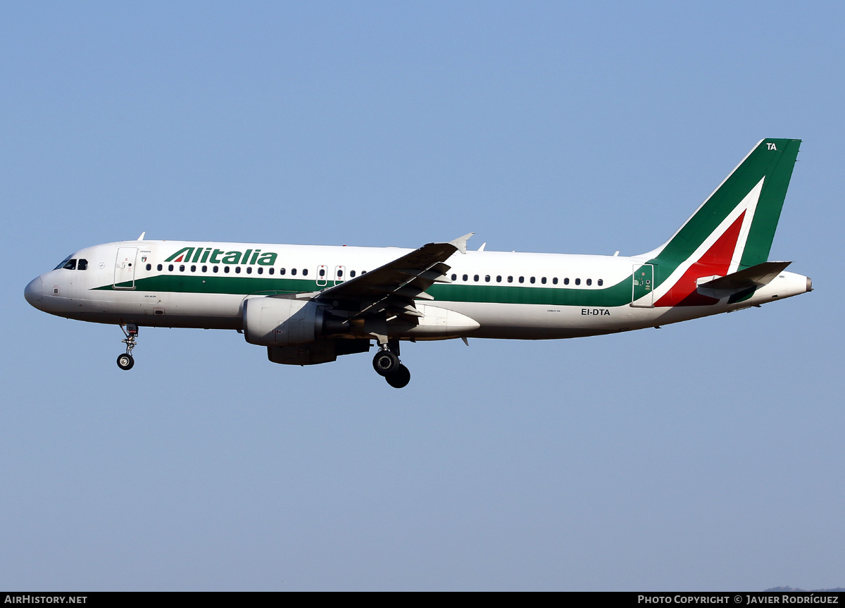 Aircraft Photo of EI-DTA | Airbus A320-216 | Alitalia | AirHistory.net #494854